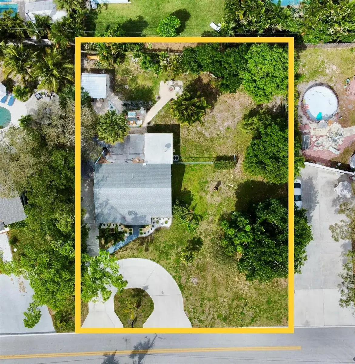 727 S Lake Drive, Lantana FL 33462