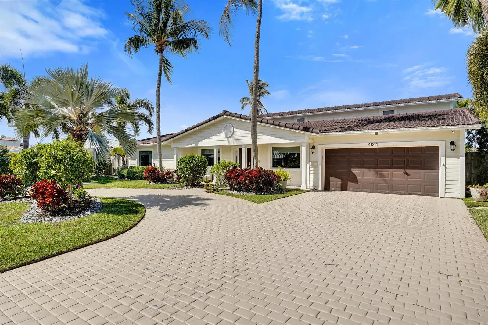 4011 NE 26th Avenue, Lighthouse Point FL 33064