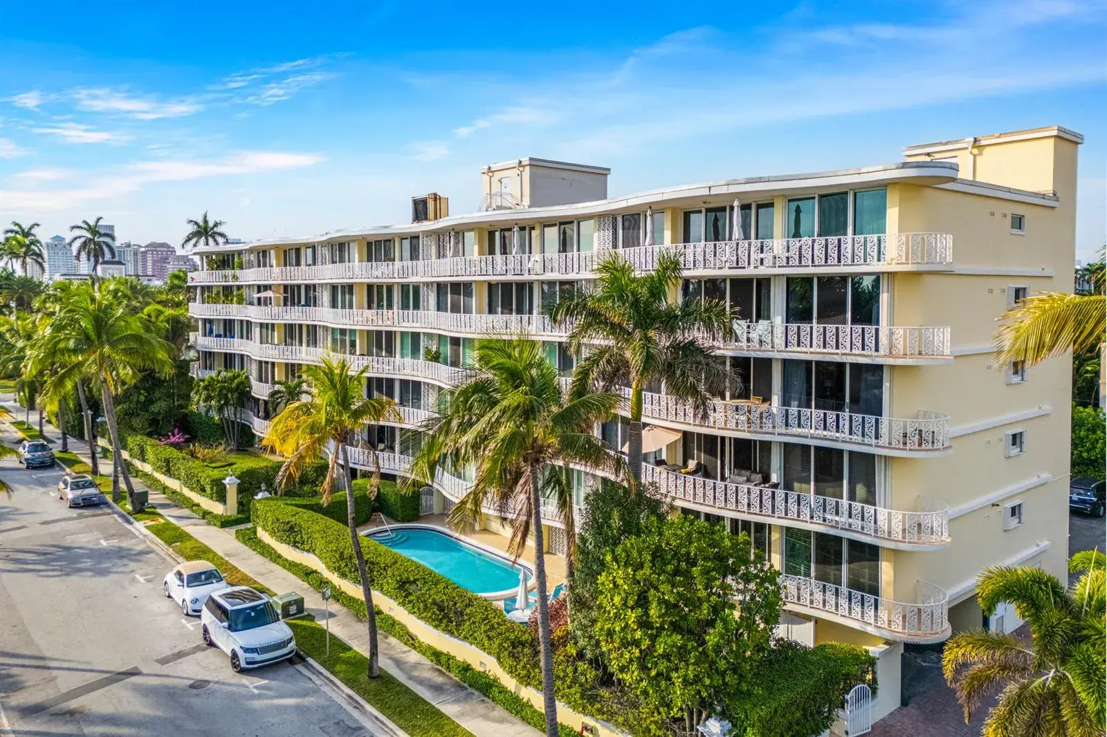 2 bedroom 2 bath Residential for sale at 227 Australian Avenue # 2c, Palm Beach FL 33480