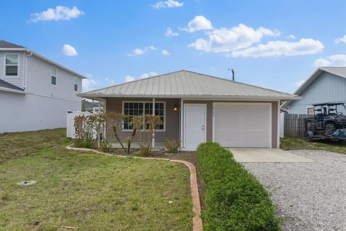 2135 87th Avenue, Vero Beach FL 32966