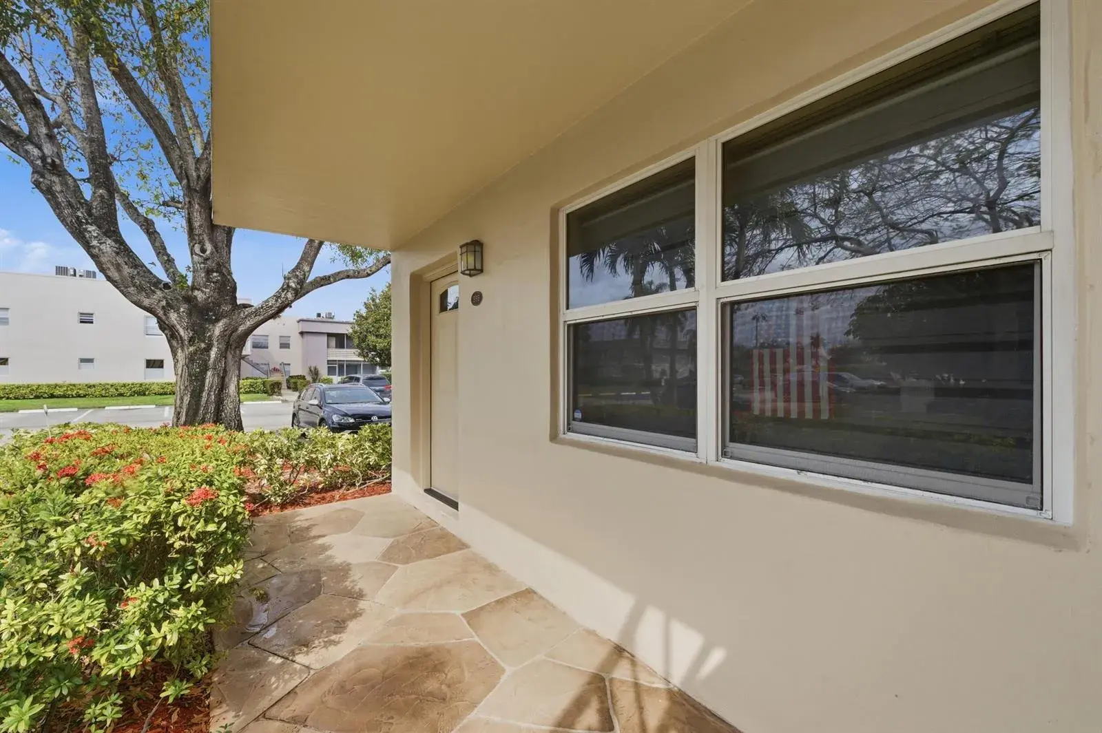 888 Flanders S, Delray Beach FL 33484