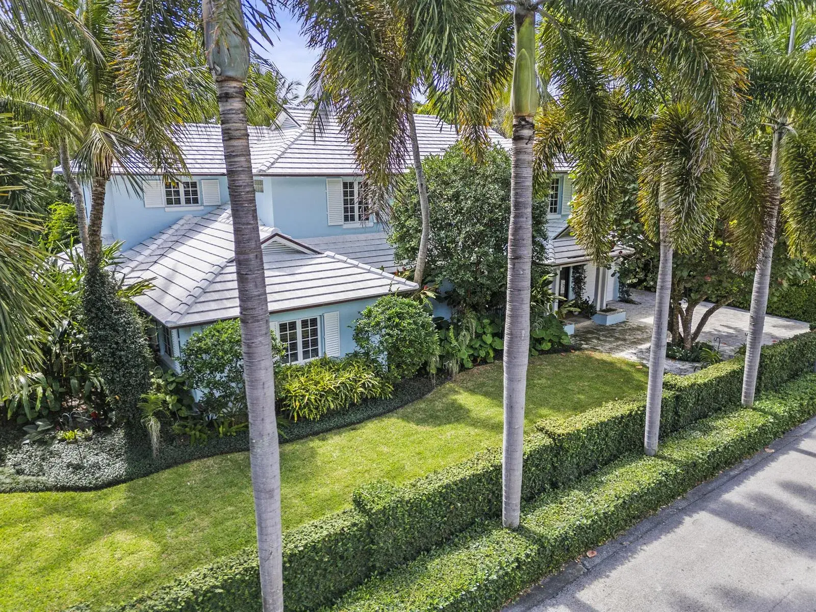 5 bedroom 5 bath Residential for sale at 156 Dolphin Road, Palm Beach FL 33480