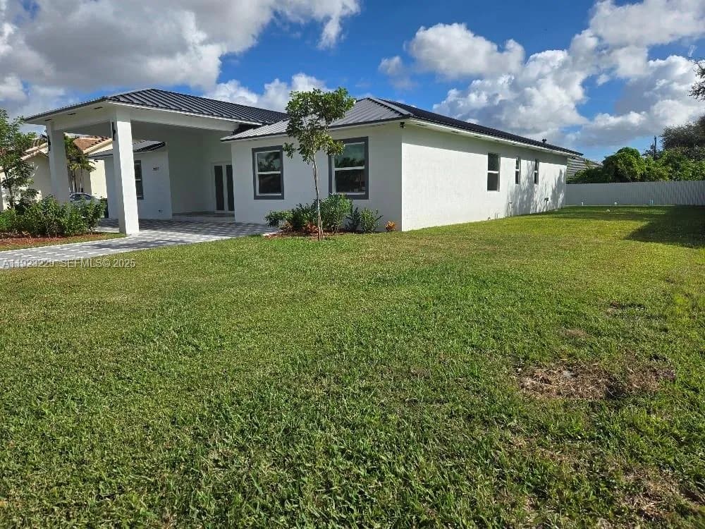 19855 SW 134 CT, Unincorporated Dade County FL 33177