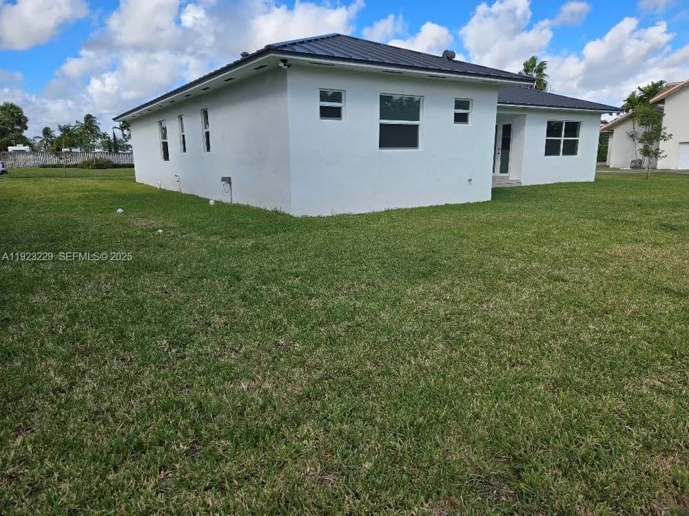 19855 SW 134 CT, Unincorporated Dade County FL 33177