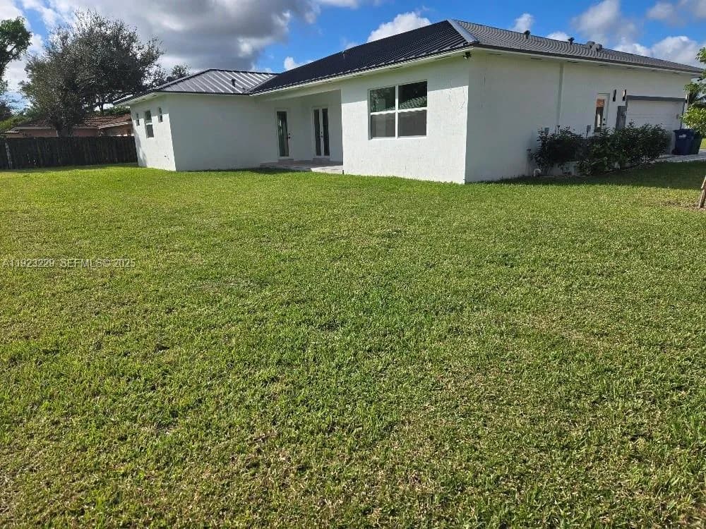 19855 SW 134 CT, Unincorporated Dade County FL 33177