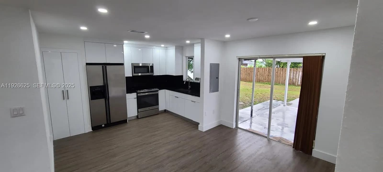 4857 NW 168th Ter, Miami Gardens FL 33055