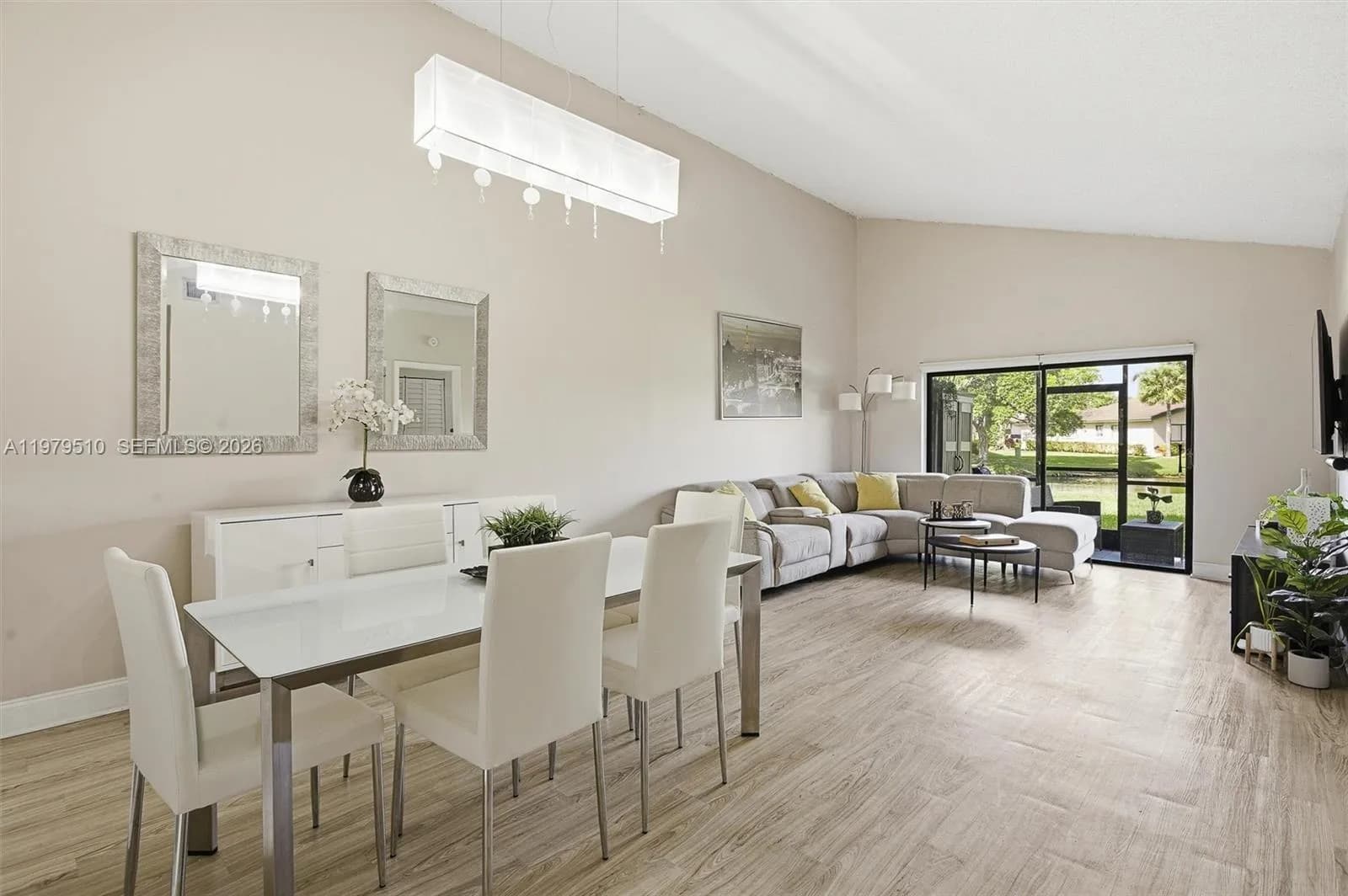 657 Racquet Club Rd # 2, Weston FL 33326