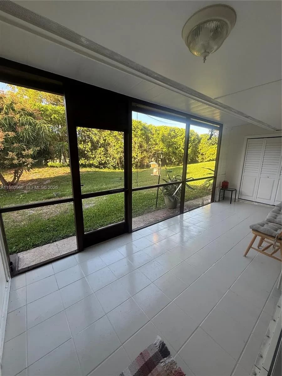 6937 Tiburon Cir # 105, Boca Raton FL 33433