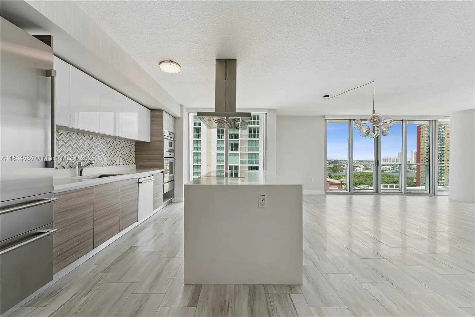 300 Sunny Isles Blvd # 1107, Sunny Isles Beach FL 33160