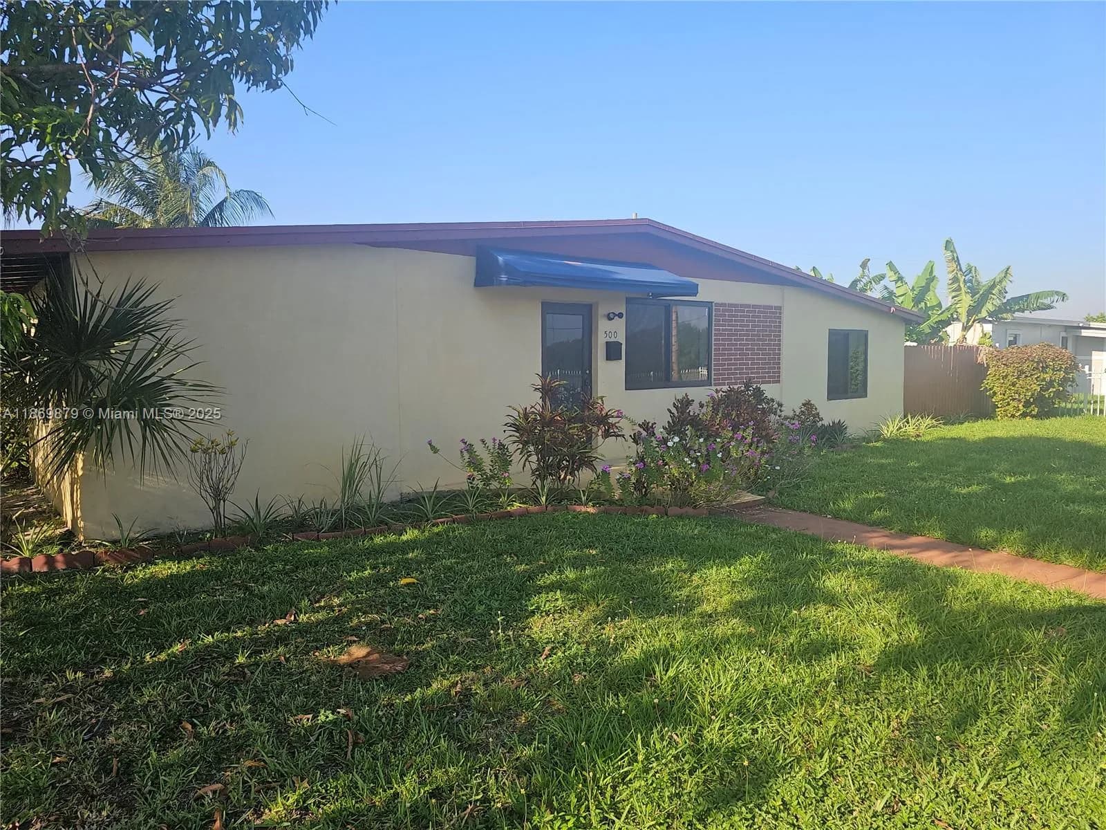 3 bedroom 2 bath for sale at 500 NW 199th St, Miami Gardens FL 33169