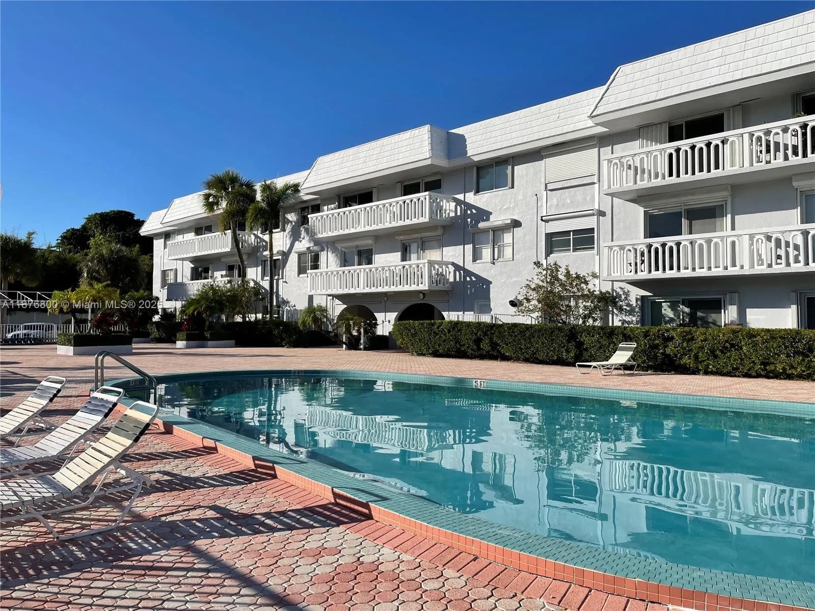 100 Edgewater Dr # 309, Coral Gables FL 33133