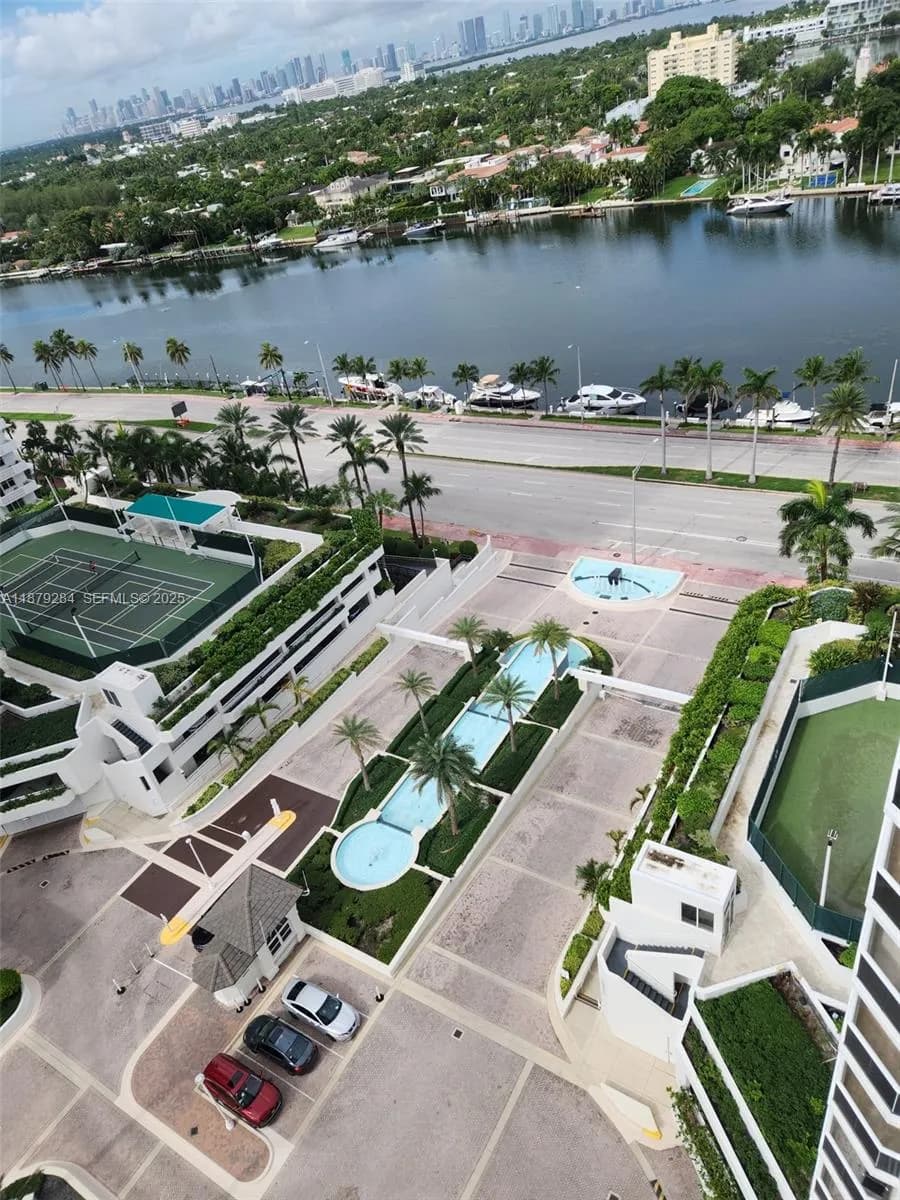 4779 Collins Ave, Miami Beach FL 33140