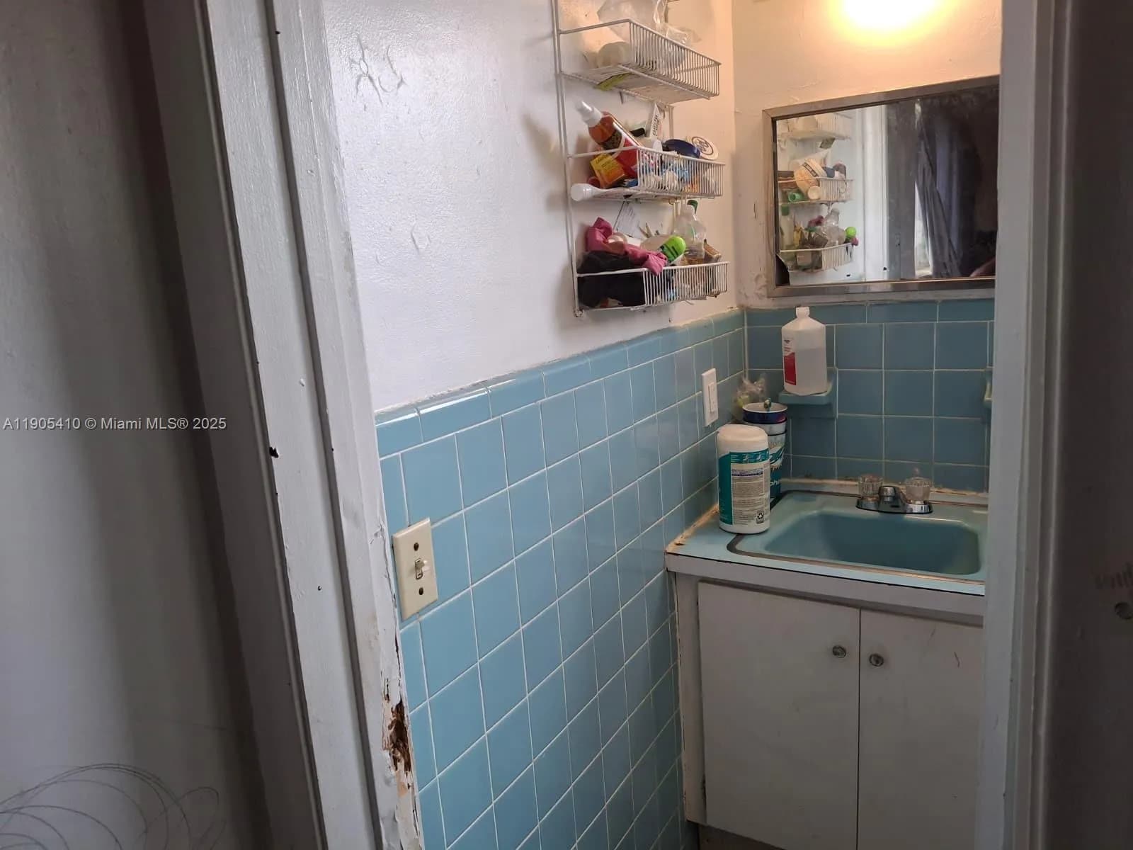 12195 W Dixie Hwy 1b Hwy # 1b, North Miami FL 33161