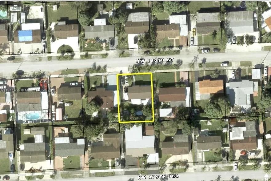 3 bedroom 2 bath for sale at 4492 NW 180th St, Miami Gardens FL 33055