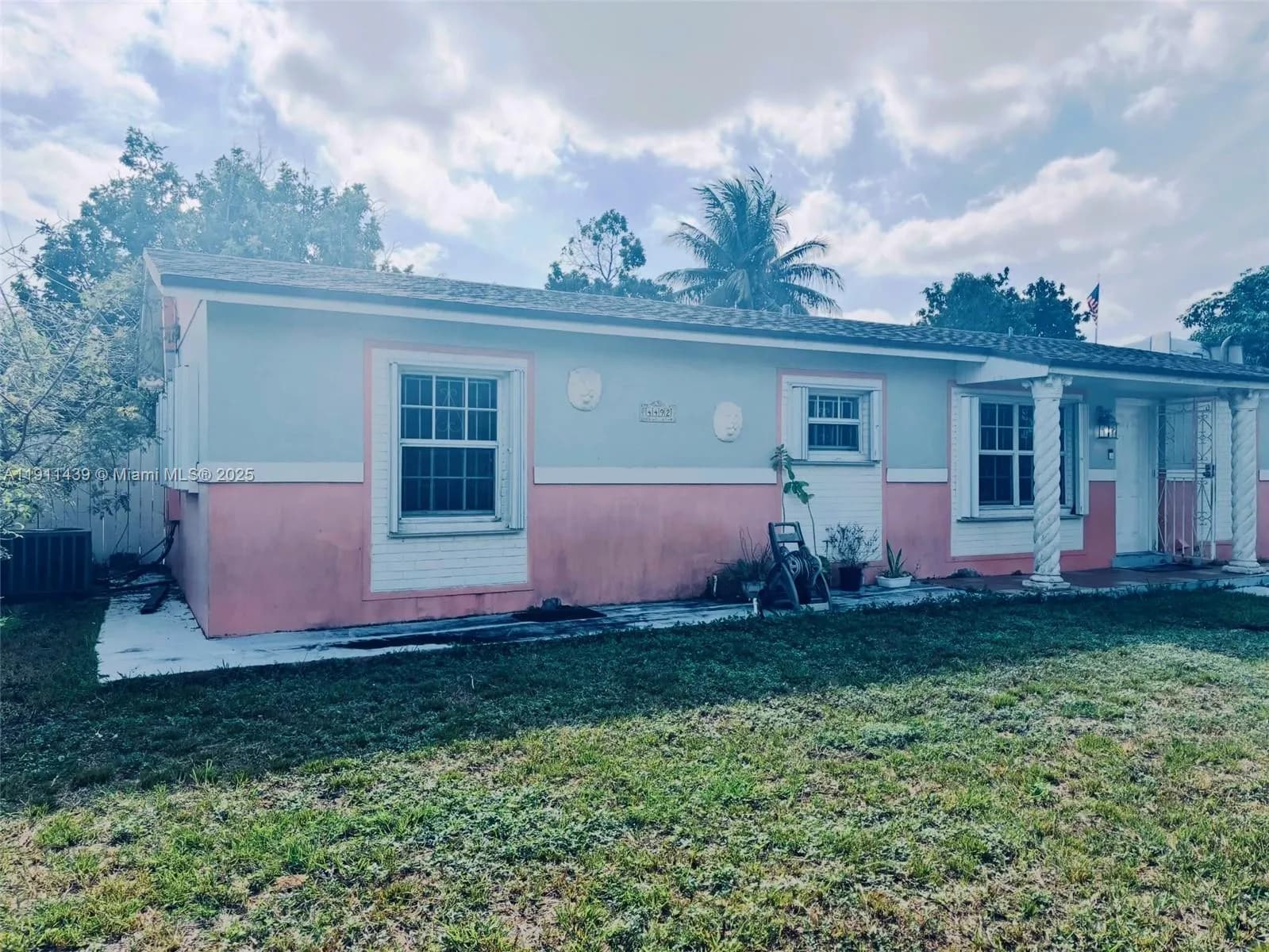 4492 NW 180th St, Miami Gardens FL 33055