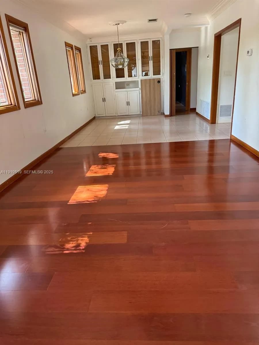 5461 W Broward Blvd, Plantation FL 33317