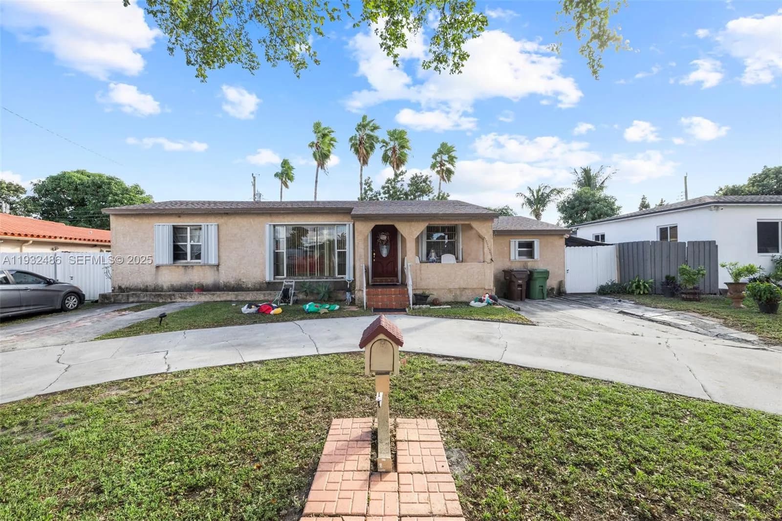 60 W 61st St, Hialeah FL 33012
