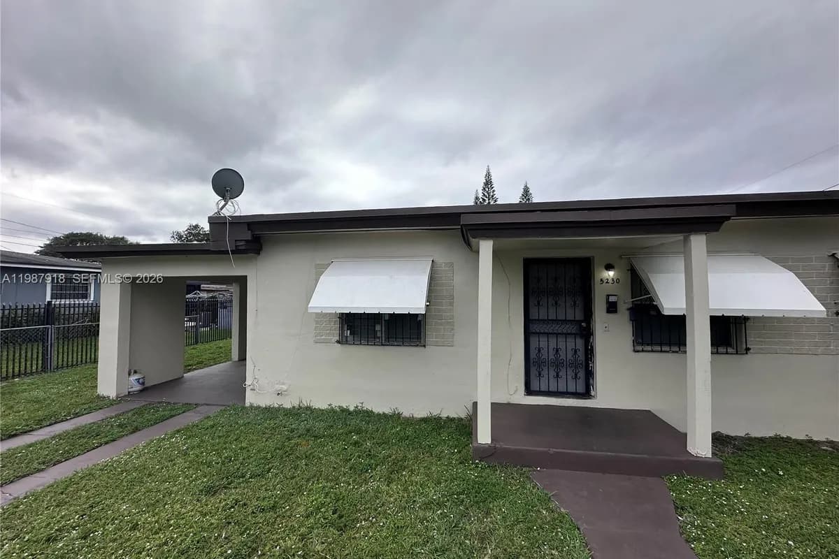 1500 NW 53rd St # 5230, Miami FL 33142