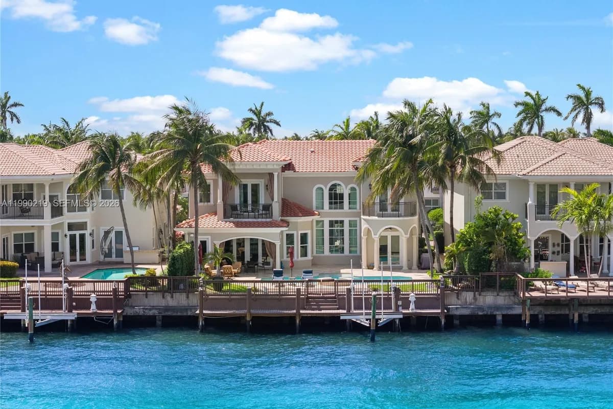 1495 Windjammer Way, Hollywood FL 33019