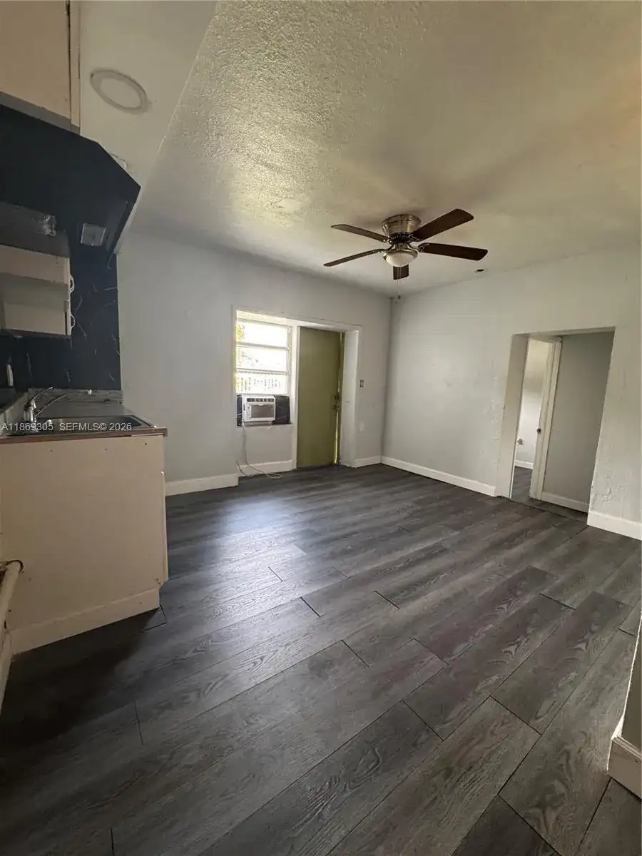 7802 NW 8th Ave # 3, Miami FL 33150 photo 4