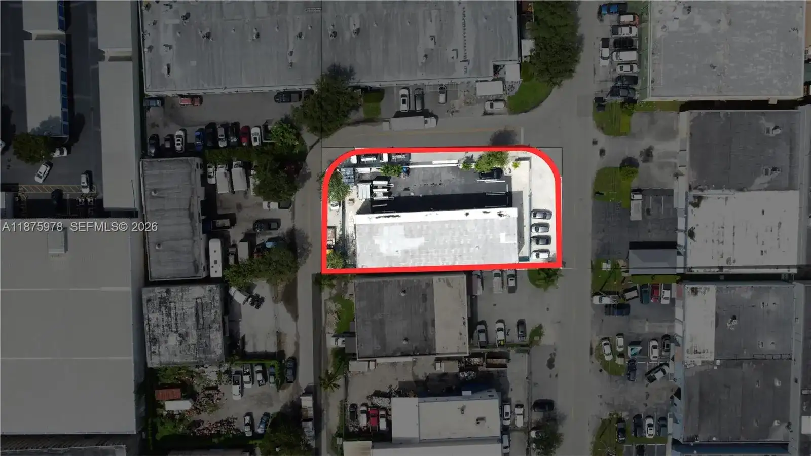 2757 W 77th Pl, Hialeah FL 33016