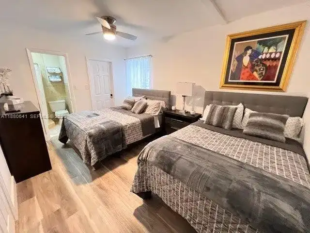 281 Lafayette Dr, Miami Springs FL 33166 photo 4