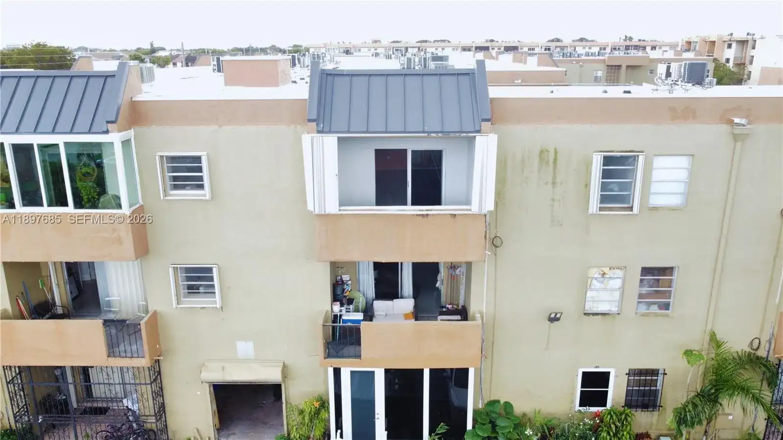 6090 W 18th Ave # 336, Hialeah FL 33012 photo 2