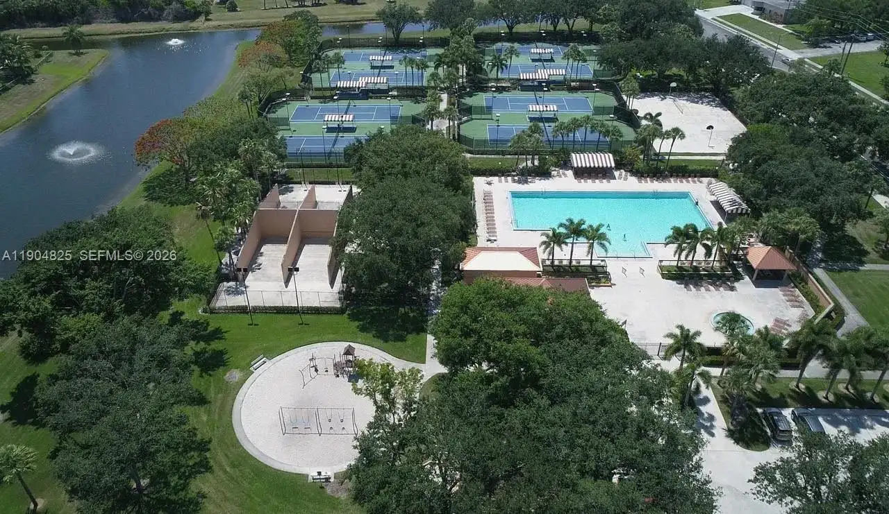 157 Heritage Way, West Palm Beach FL 33407 photo 3