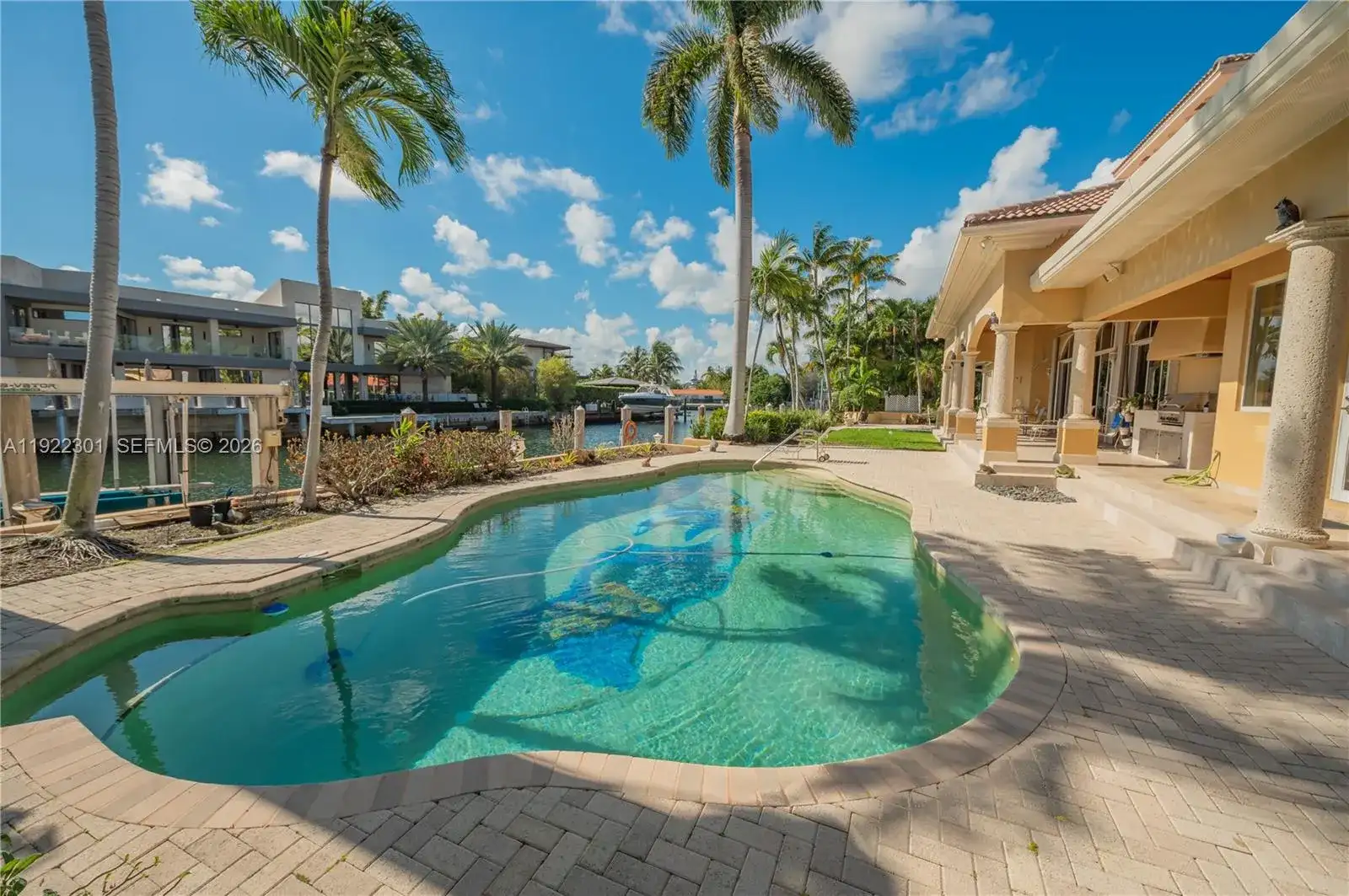 3220 NE 165th St, North Miami Beach FL 33160 photo 3