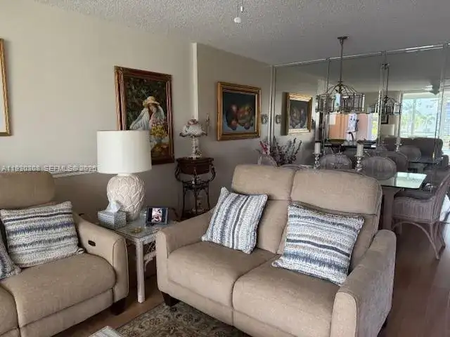 324 SE 10th St # 207, Dania Beach FL 33004 photo 3