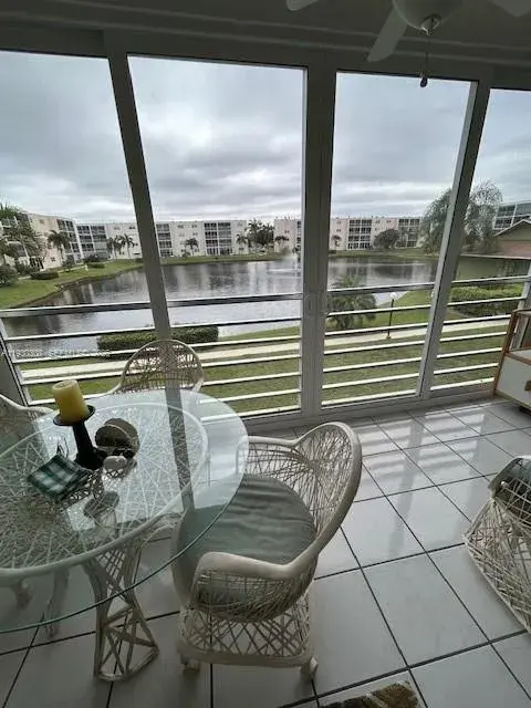 324 SE 10th St # 207, Dania Beach FL 33004