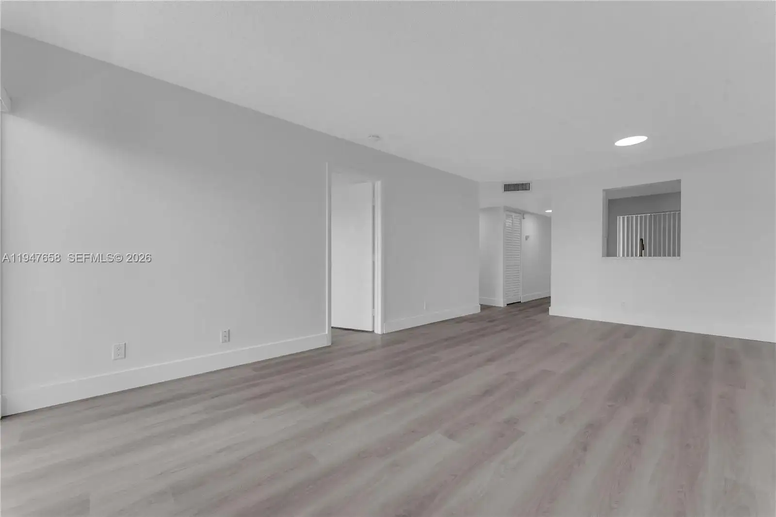 8560 N Sherman Cir # 208, Miramar FL 33025 photo 2