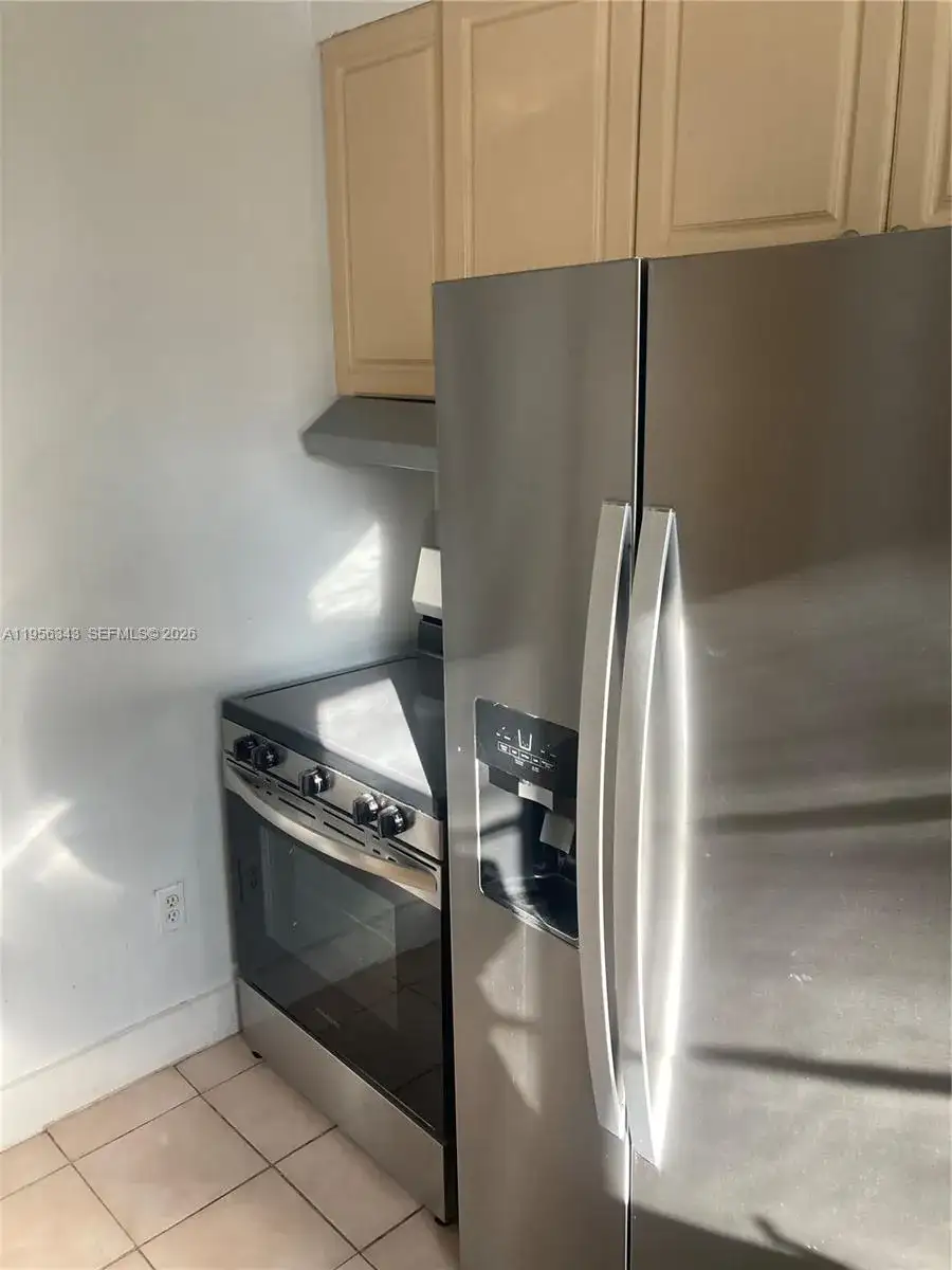 3742 SW 29th St # 3742, Miami FL 33134 photo 3