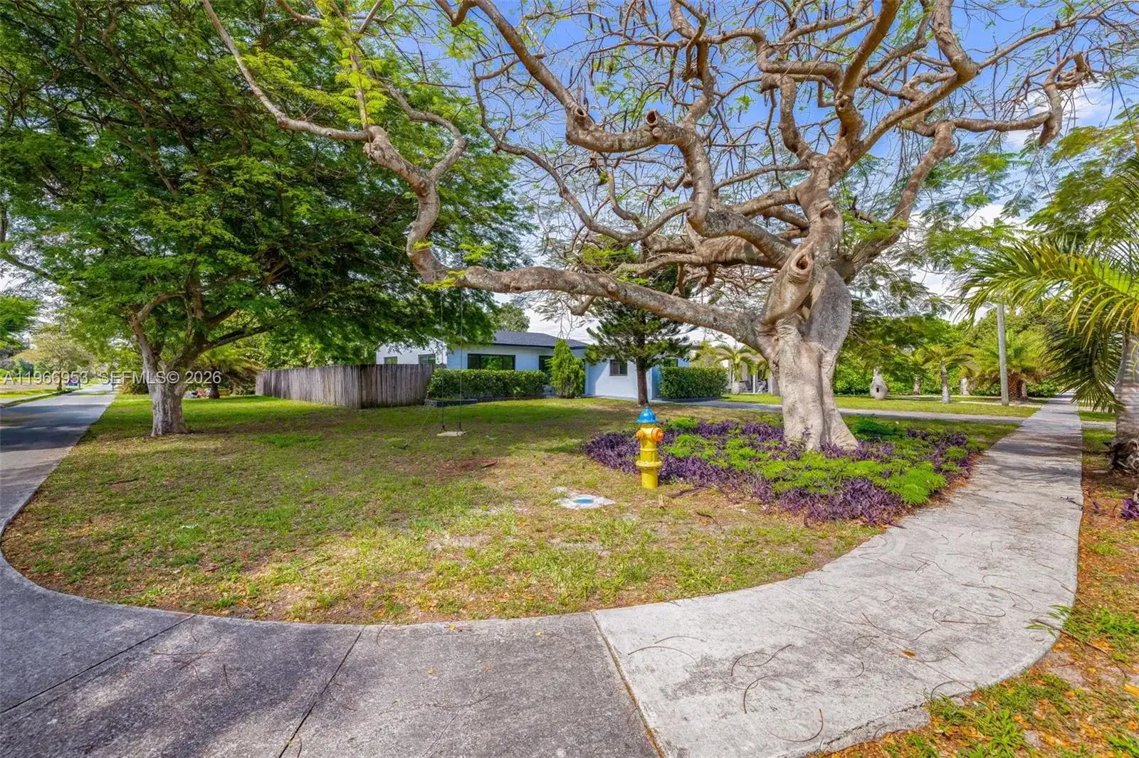 1998 NE 180th St, North Miami Beach FL 33162 photo 3