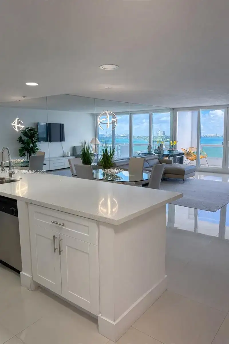 1717 N Bayshore Dr # 1132, Miami FL 33132 photo 2