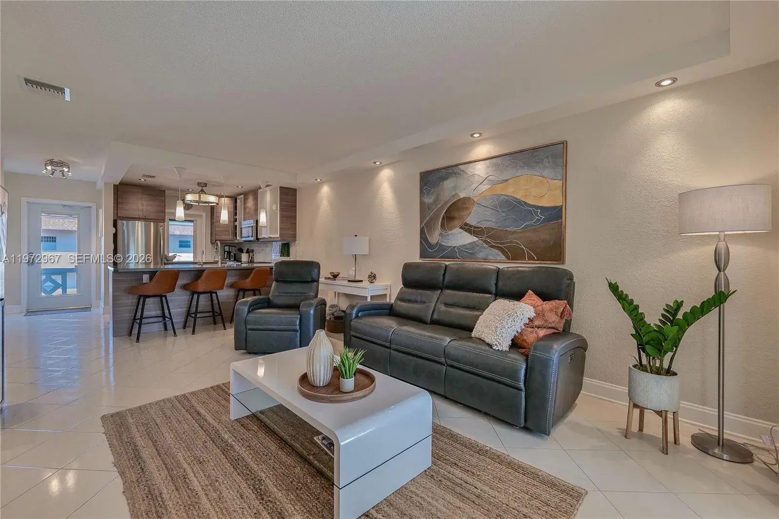 5171 W Oakland Park Blvd # 309, Lauderdale Lakes FL 33313