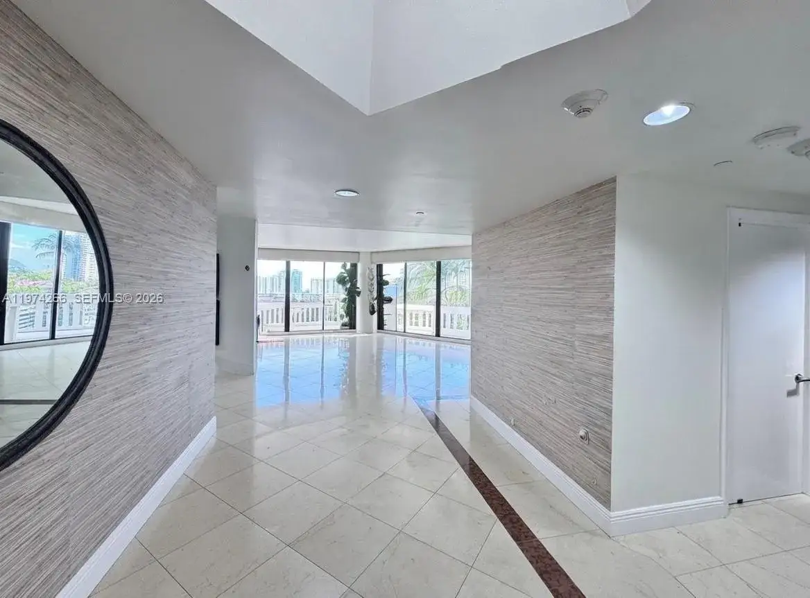 2000 Island Blvd # 606, Aventura FL 33160