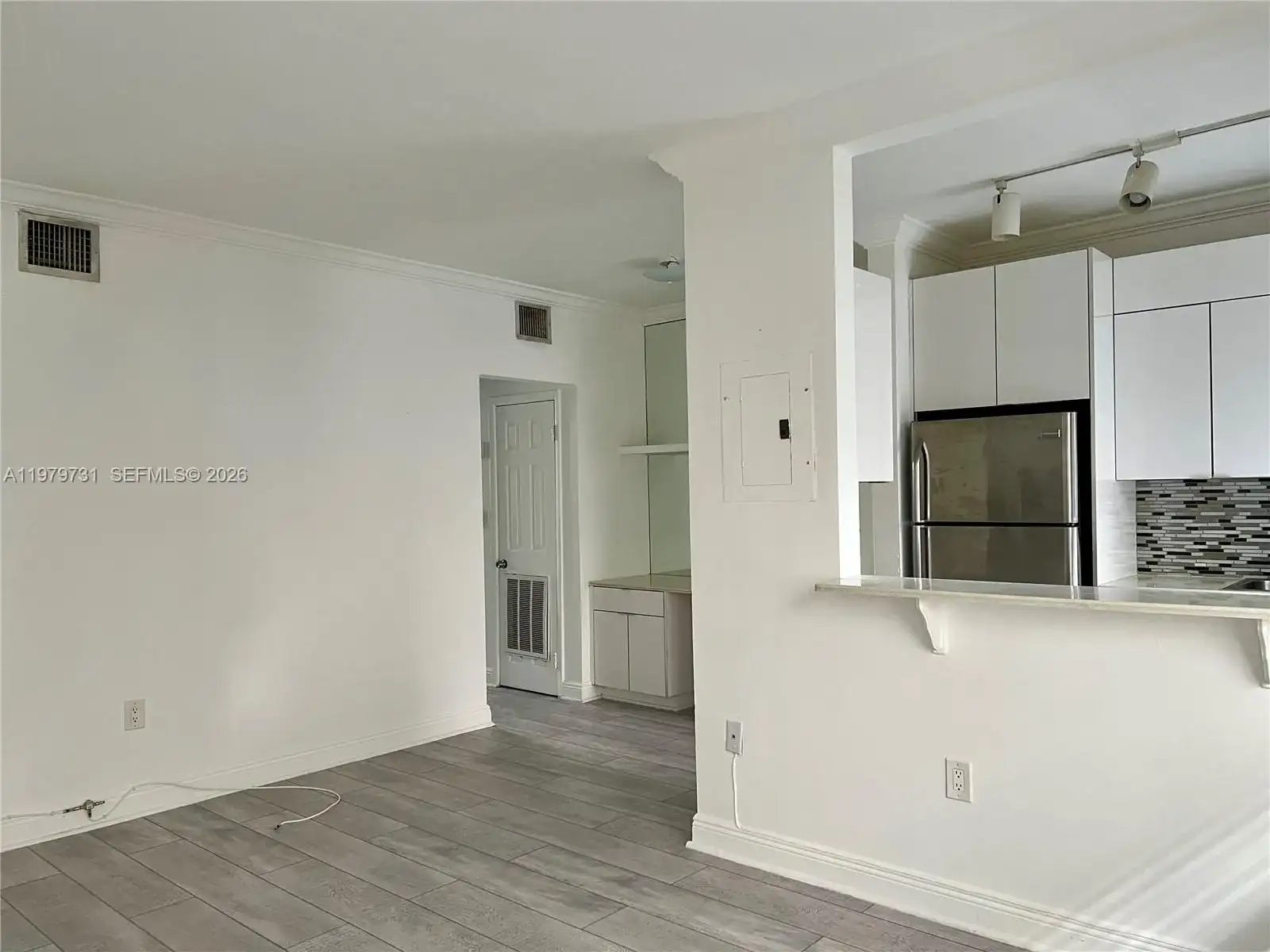 1551 Michigan Ave # 13, Miami Beach FL 33139 photo 3