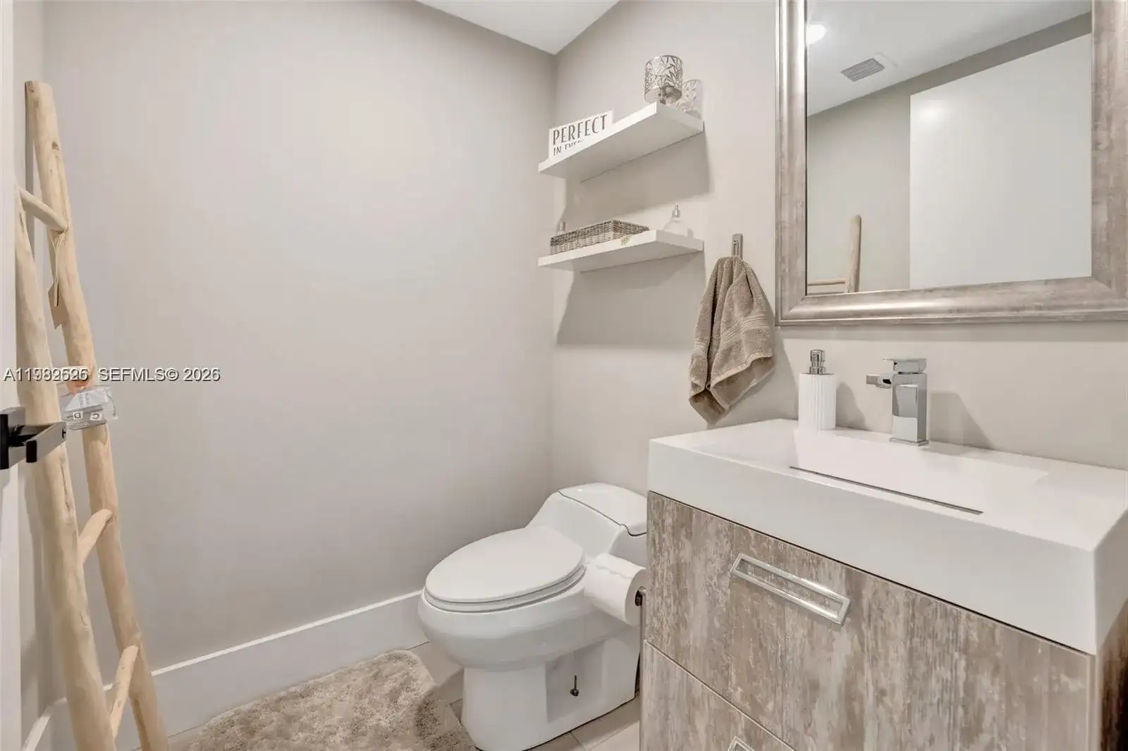 14951 Royal Oaks Ln # 1409, North Miami FL 33181 photo 4