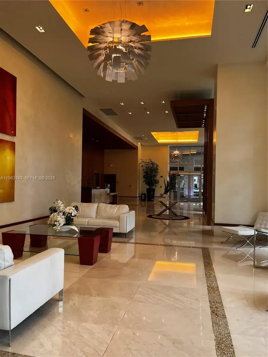 1060 Brickell Ave # 1707, Miami FL 33131 photo 3