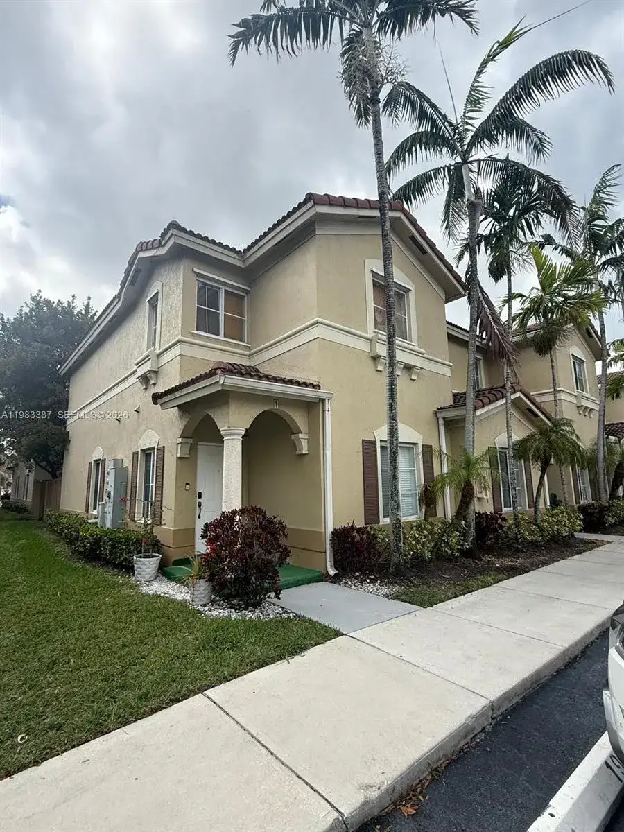 10776 NW 83rd Ter # 19, Doral FL 33178