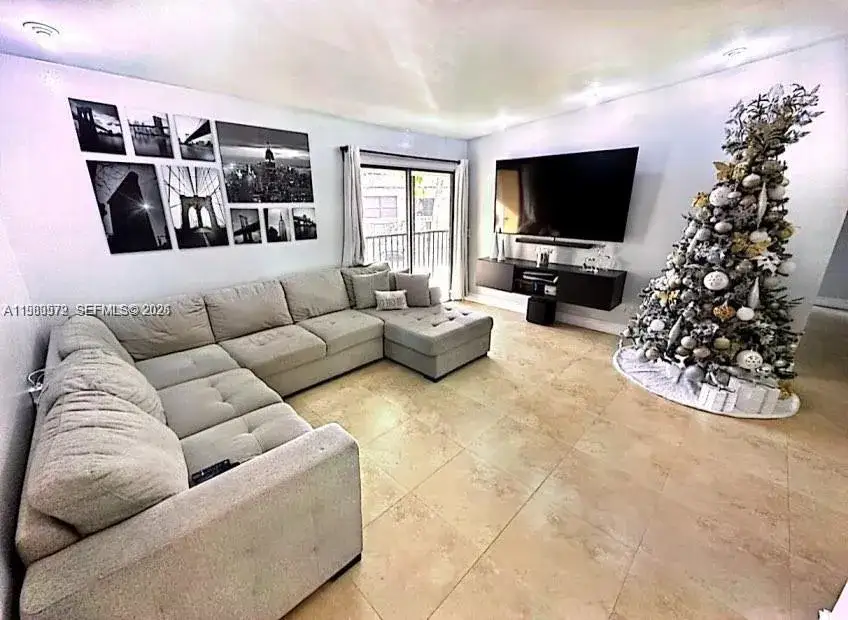 9729 Hammocks Blvd # 207E, Miami FL 33196