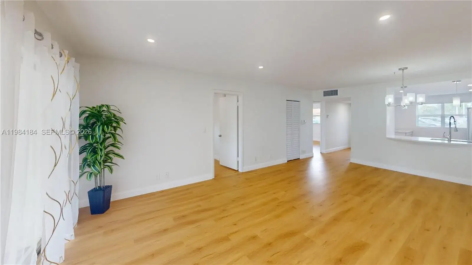8846 W Mcnab Rd # 106, Tamarac FL 33321