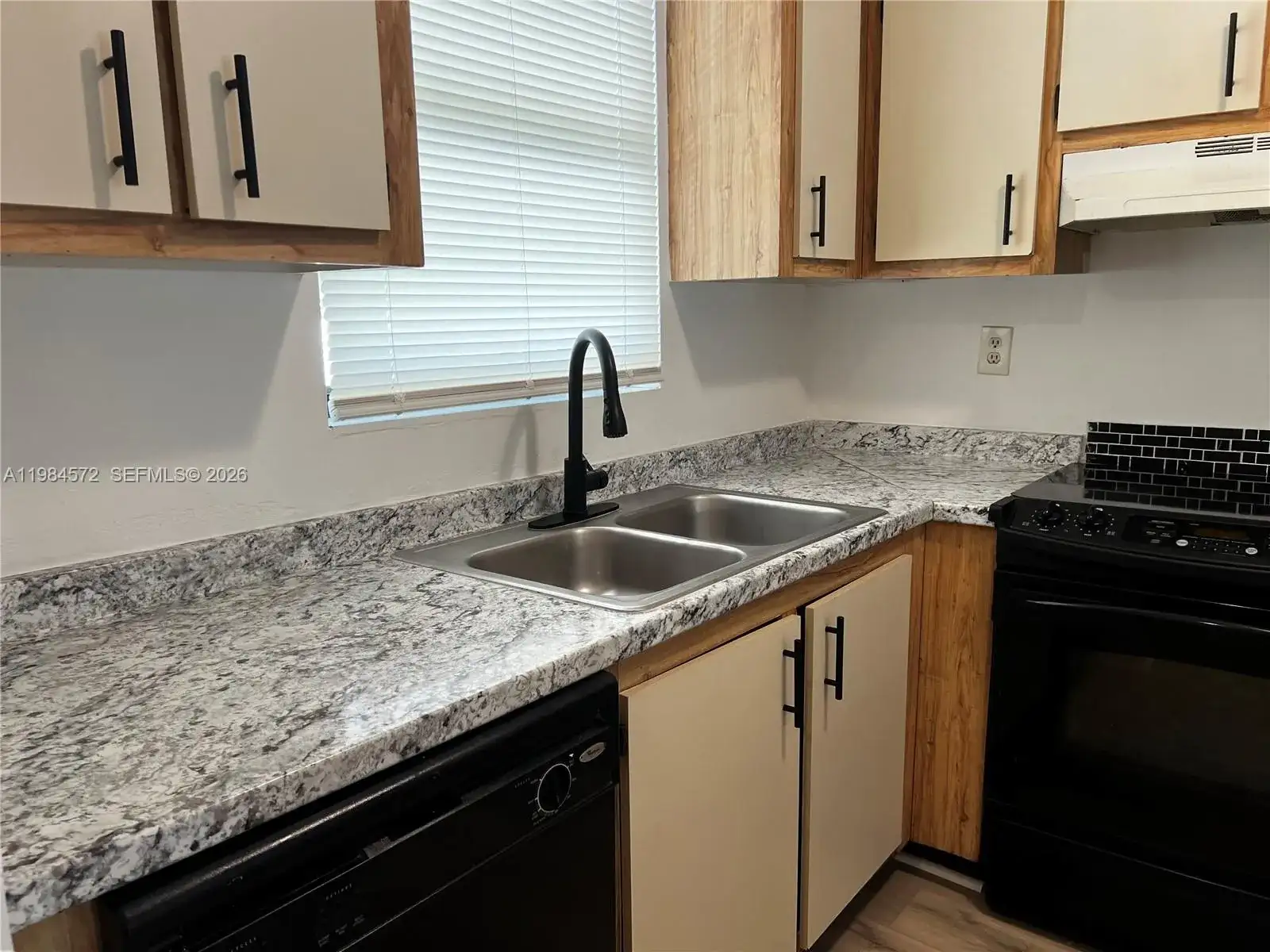 6001 Shakerwood Cir # 204, Tamarac FL 33319 photo 3