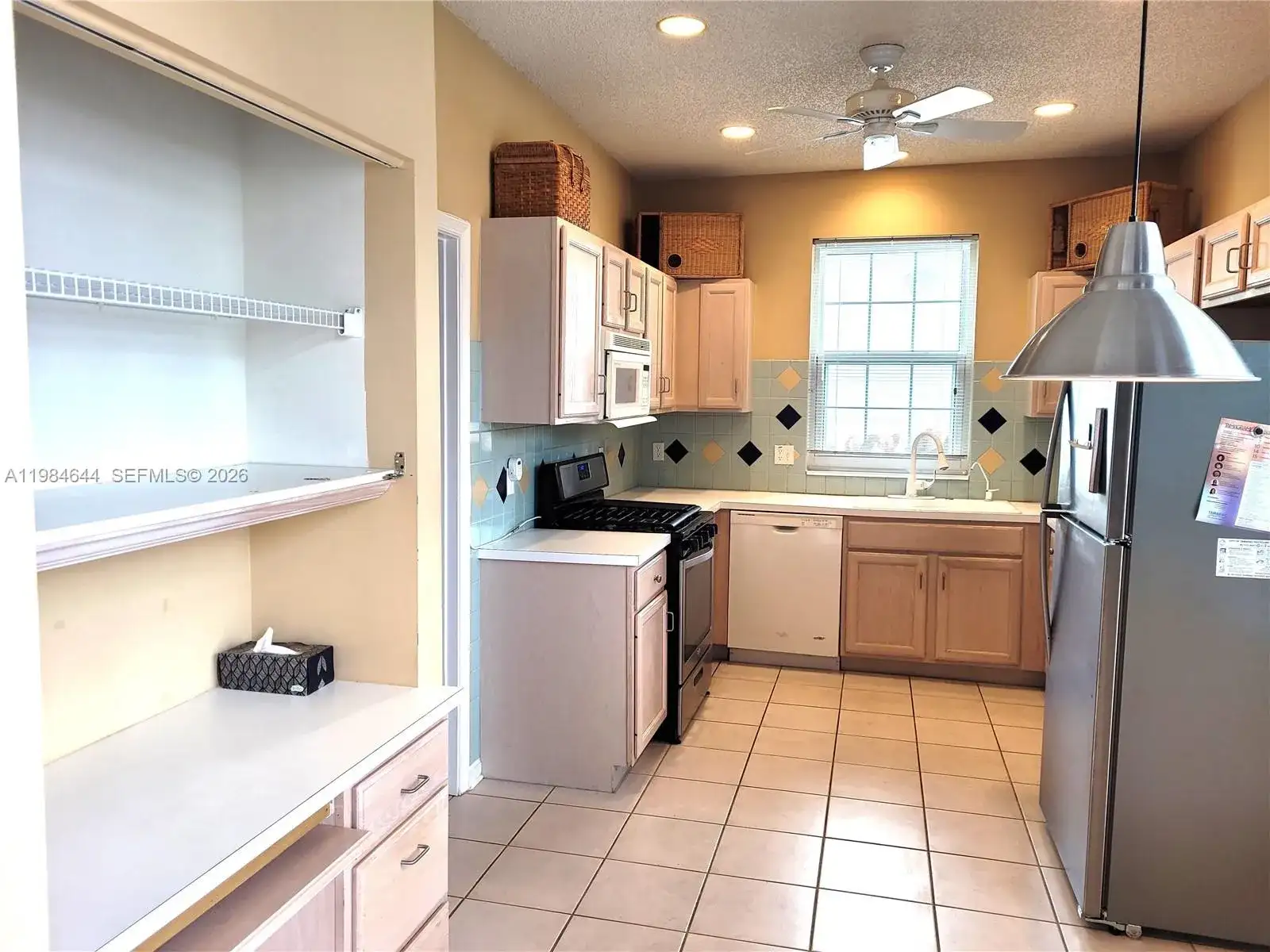 5823 Plum Harbor Cir, Tamarac FL 33321 photo 4