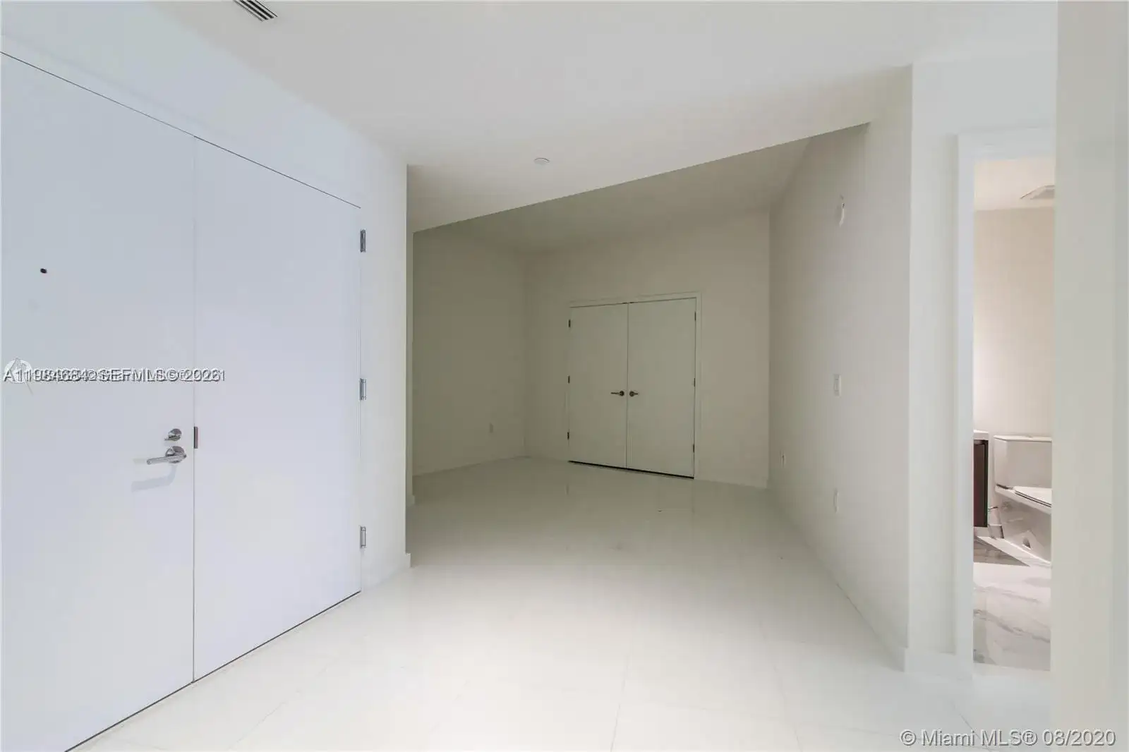851 NE 1st Ave # 3601, Miami FL 33132 photo 2