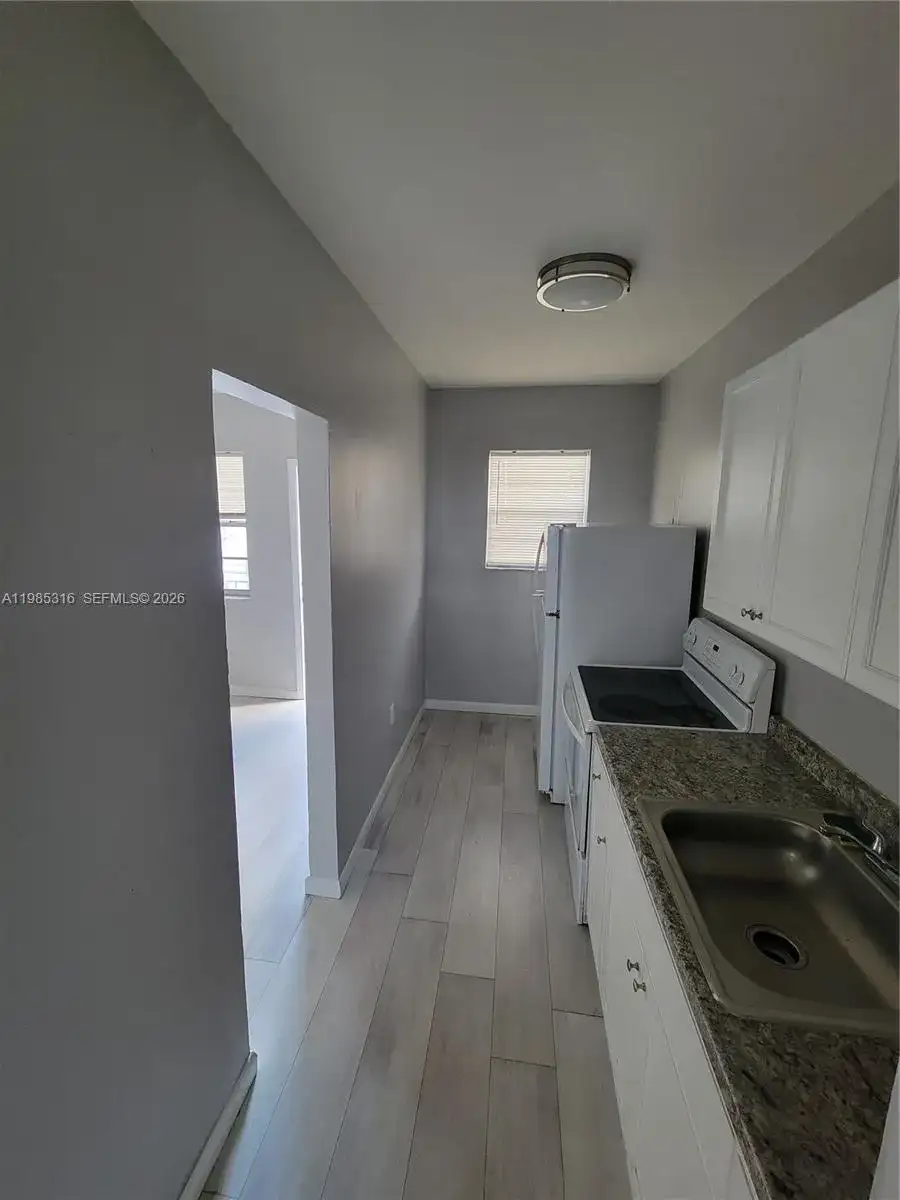 1720 NW 1st Pl # 8, Miami FL 33136 photo 3