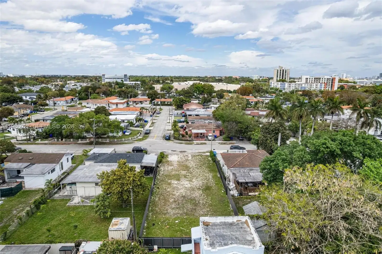 3056 SW 13th St, Miami FL 33145 photo 2