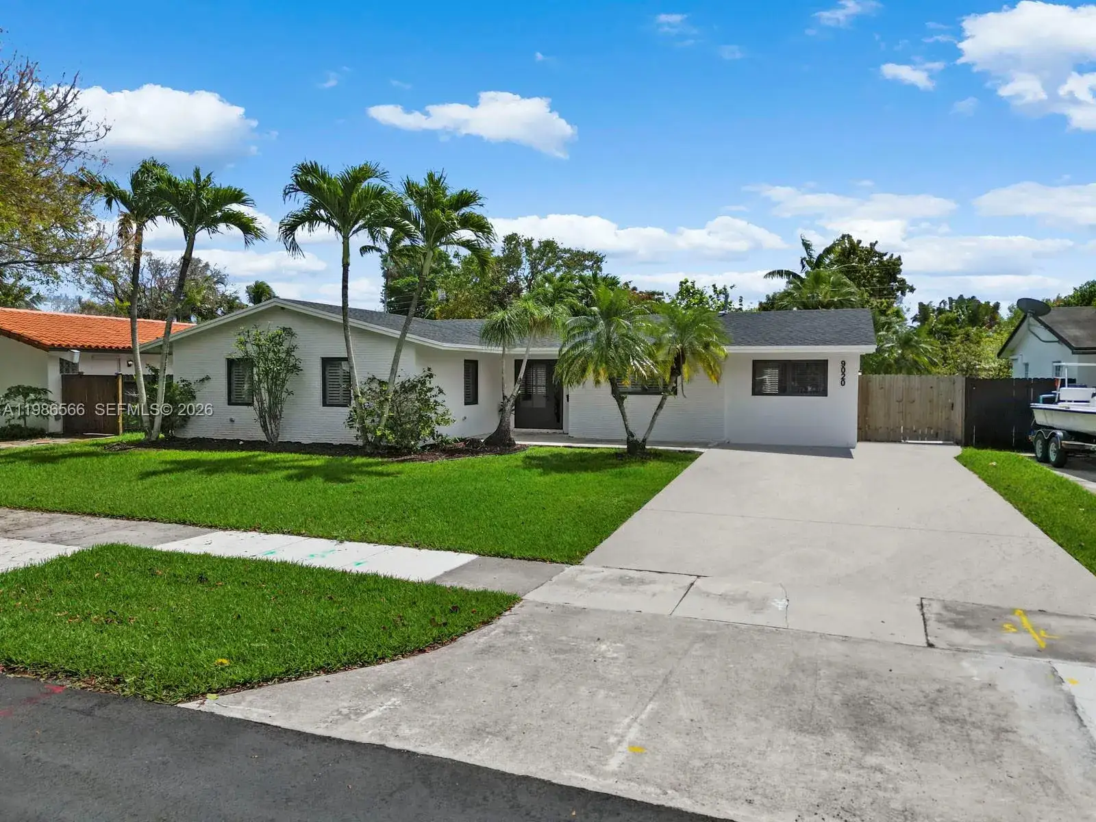9020 SW 187th Ter, Cutler Bay FL 33157