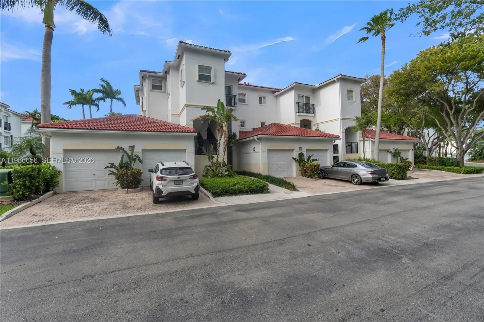 3235 NE 184th St # 11103, Aventura FL 33160